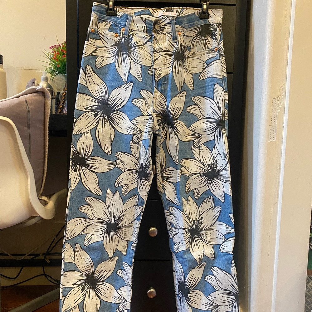Farm Rio Levi’s Ribcage Jeans